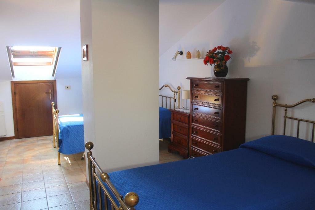 Residenza Riviera Degli Olivi Apartment Тори дел Бенако Екстериор снимка